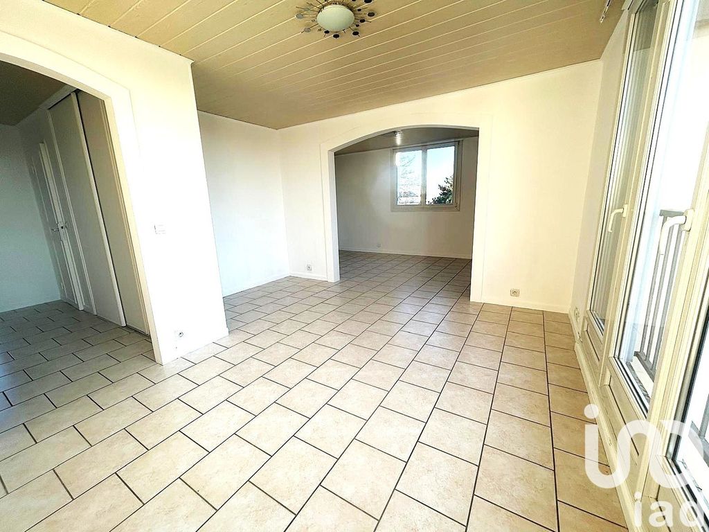 Achat appartement à vendre 4 pièces 69 m² - Le Plessis-Trévise