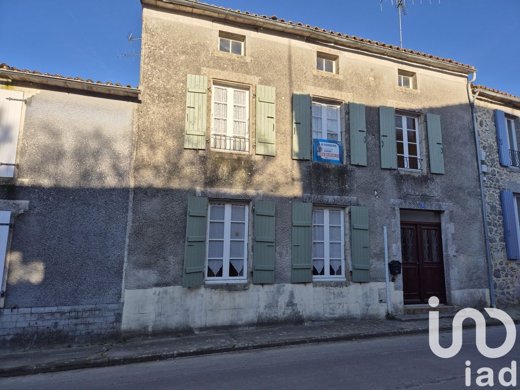 Achat maison à vendre 2 chambres 146 m² - La Forêt-sur-Sèvre