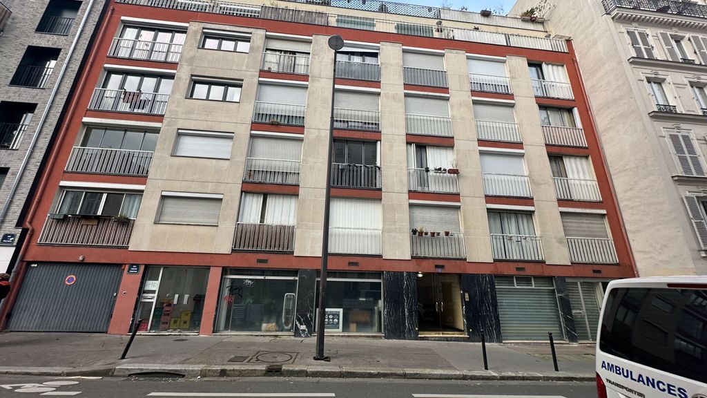 Achat studio à vendre 30 m² - Paris 18ème arrondissement