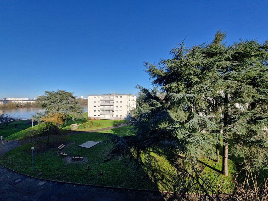 Achat appartement à vendre 4 pièces 79 m² - Saint-Sébastien-sur-Loire