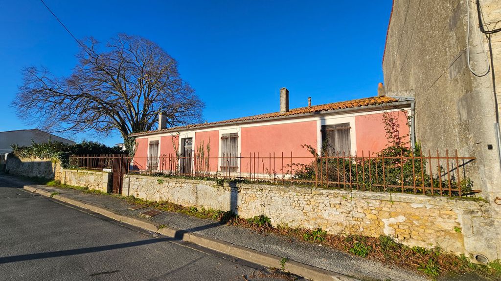 Achat maison à vendre 3 chambres 120 m² - Saint-Froult