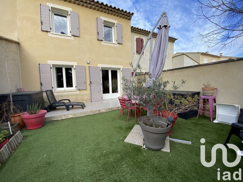 Achat maison à vendre 3 chambres 79 m² - Mérindol