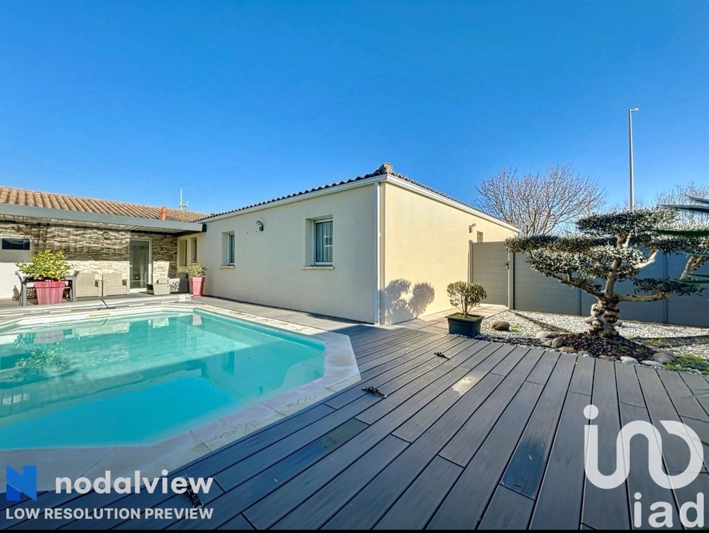 Achat maison à vendre 4 chambres 154 m² - Dompierre-sur-Mer