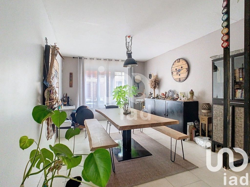 Achat maison à vendre 5 chambres 174 m² - Fère-Champenoise