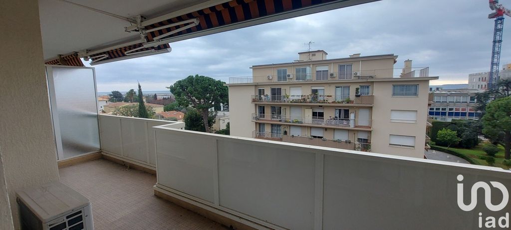 Achat studio à vendre 34 m² - Saint-Laurent-du-Var