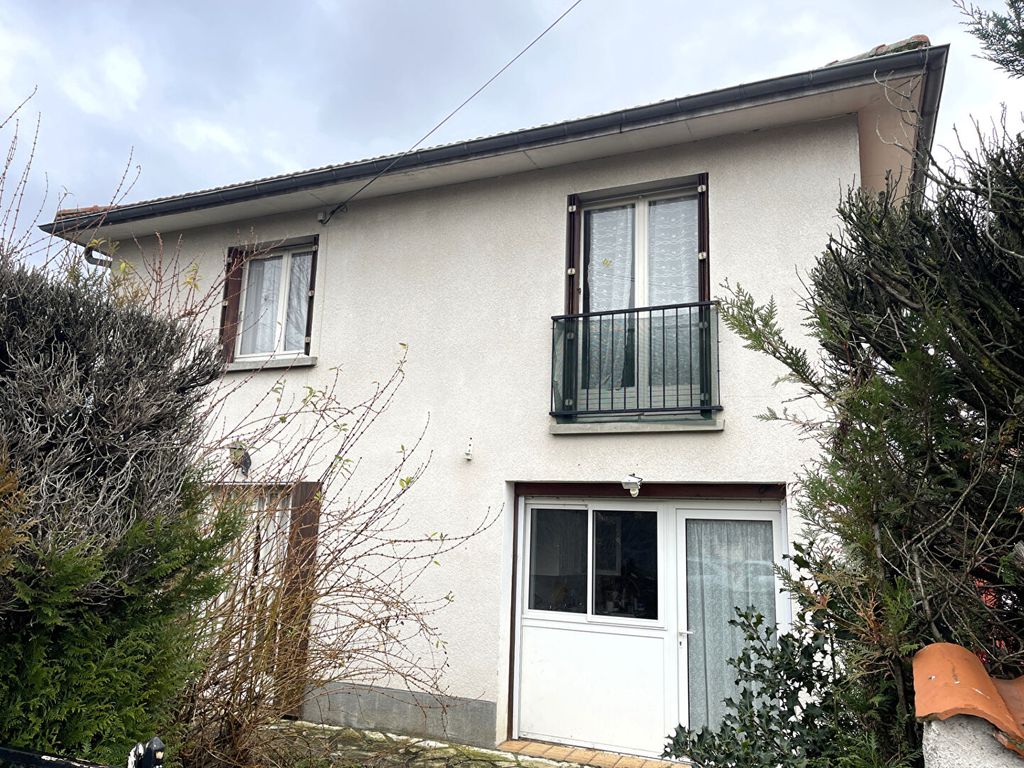 Achat maison à vendre 3 chambres 117 m² - Cournon-d'Auvergne