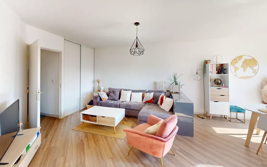 Achat appartement à vendre 3 pièces 66 m² - Lyon 7ème arrondissement