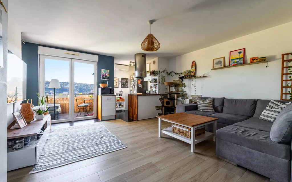 Achat appartement à vendre 2 pièces 44 m² - Saint-Laurent-du-Var