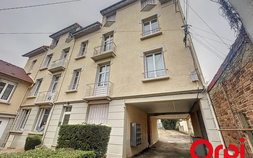 Achat appartement à vendre 3 pièces 67 m² - Montluçon