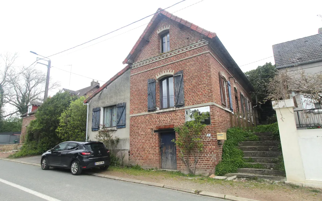 Achat maison à vendre 4 chambres 230 m² - Douilly