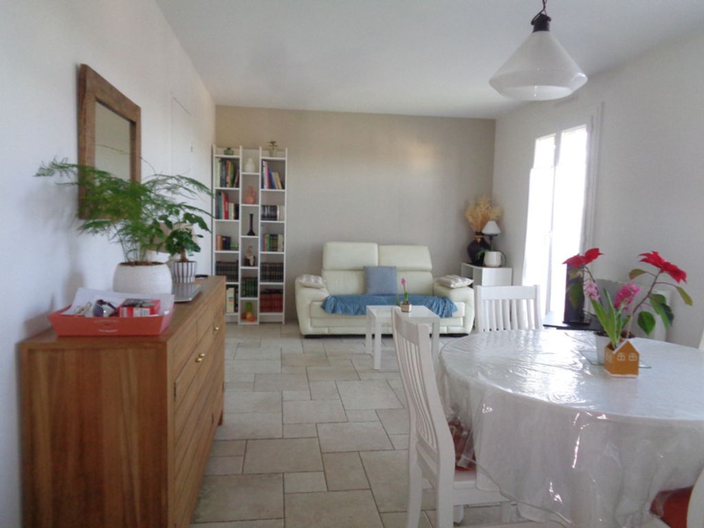 Achat maison à vendre 2 chambres 107 m² - Rogny-les-Sept-Écluses