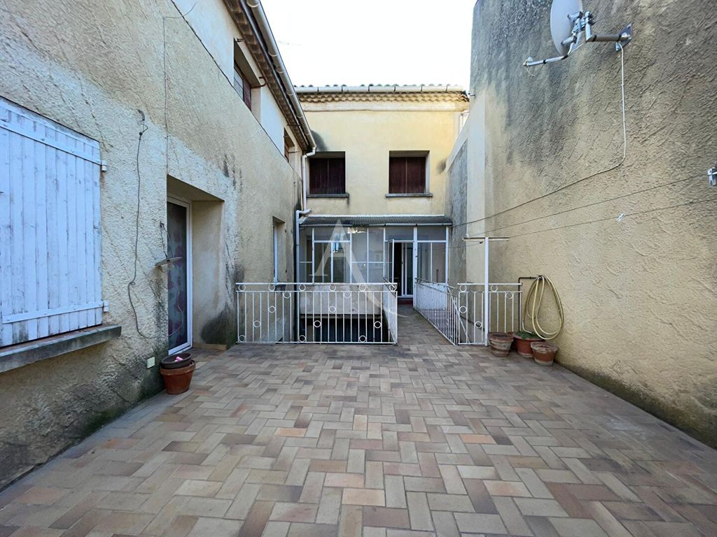 Achat maison à vendre 5 chambres 154 m² - Montfrin