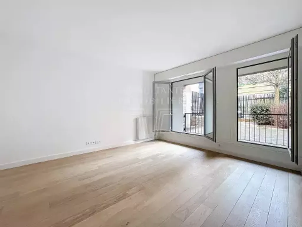 Achat appartement à vendre 4 pièces 83 m² - Paris 15ème arrondissement