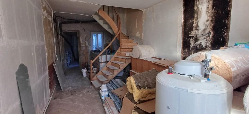 Achat maison à vendre 2 chambres 59 m² - Durtal