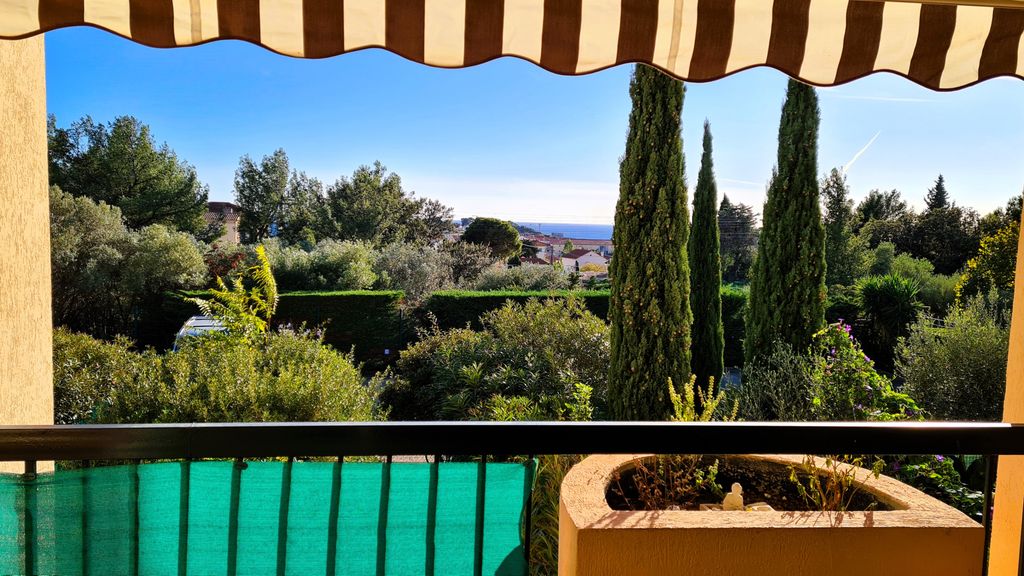 Achat studio à vendre 28 m² - Bandol