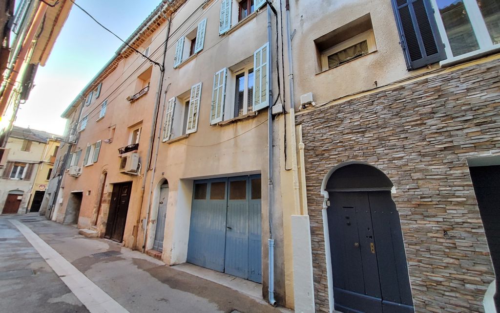 Achat maison à vendre 2 chambres 109 m² - Cuers