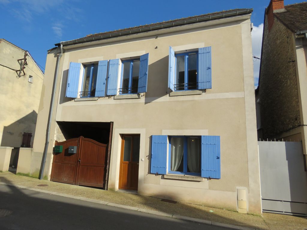 Achat maison à vendre 4 chambres 92 m² - Montargis