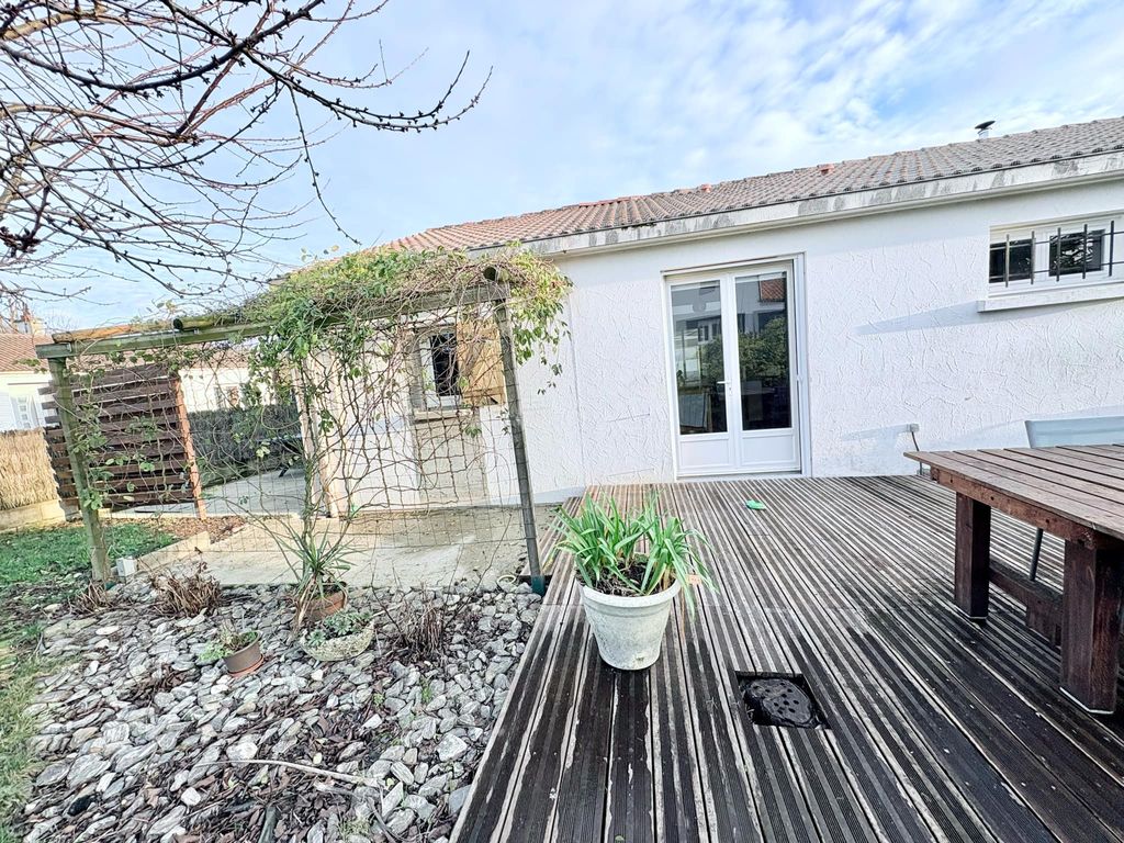 Achat maison à vendre 4 chambres 115 m² - Montaigu