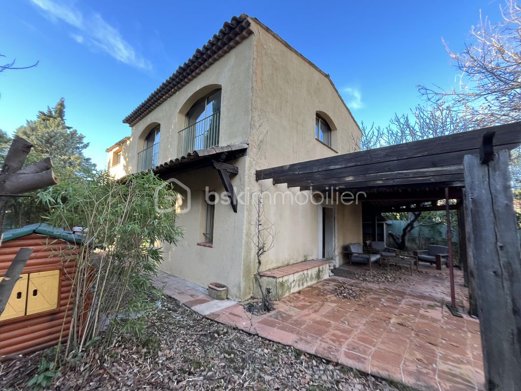 Achat maison à vendre 4 chambres 176 m² - Mougins