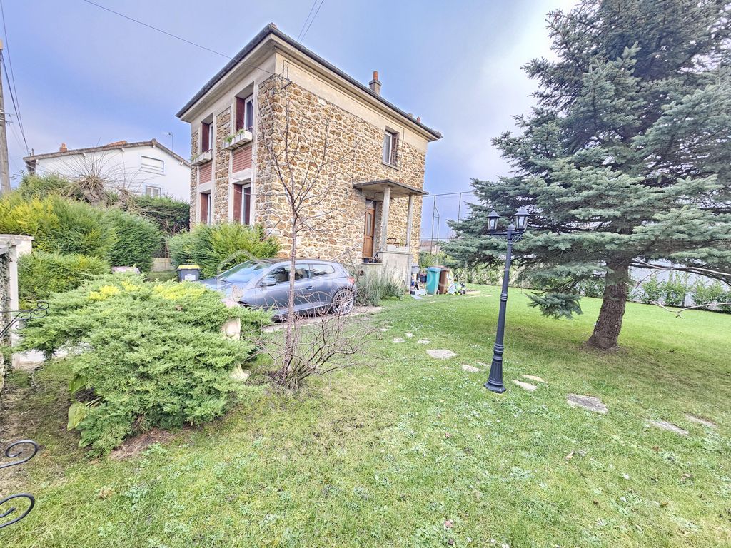 Achat maison à vendre 2 chambres 82 m² - Corbeil-Essonnes