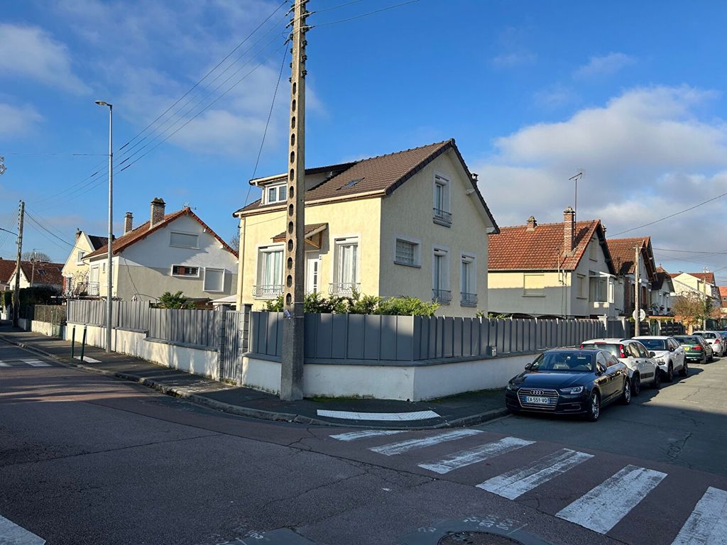 Achat maison à vendre 3 chambres 103 m² - Ablon-sur-Seine