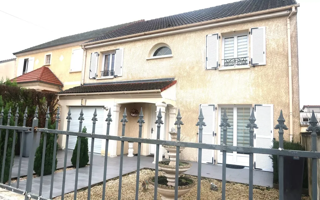 Achat maison à vendre 4 chambres 130 m² - Mitry-Mory