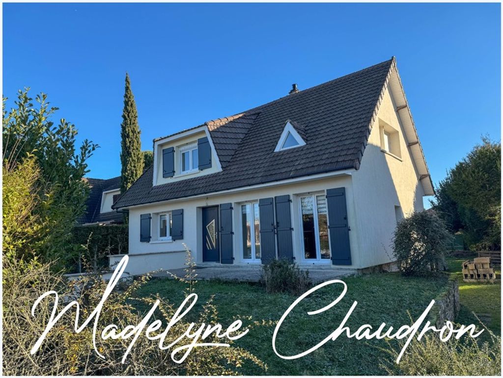 Achat maison à vendre 4 chambres 110 m² - Janville-sur-Juine