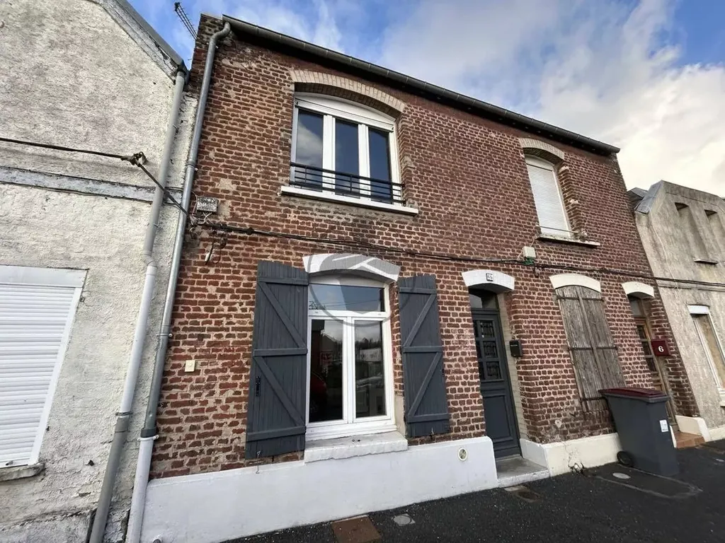 Achat maison à vendre 2 chambres 86 m² - Saint-Quentin