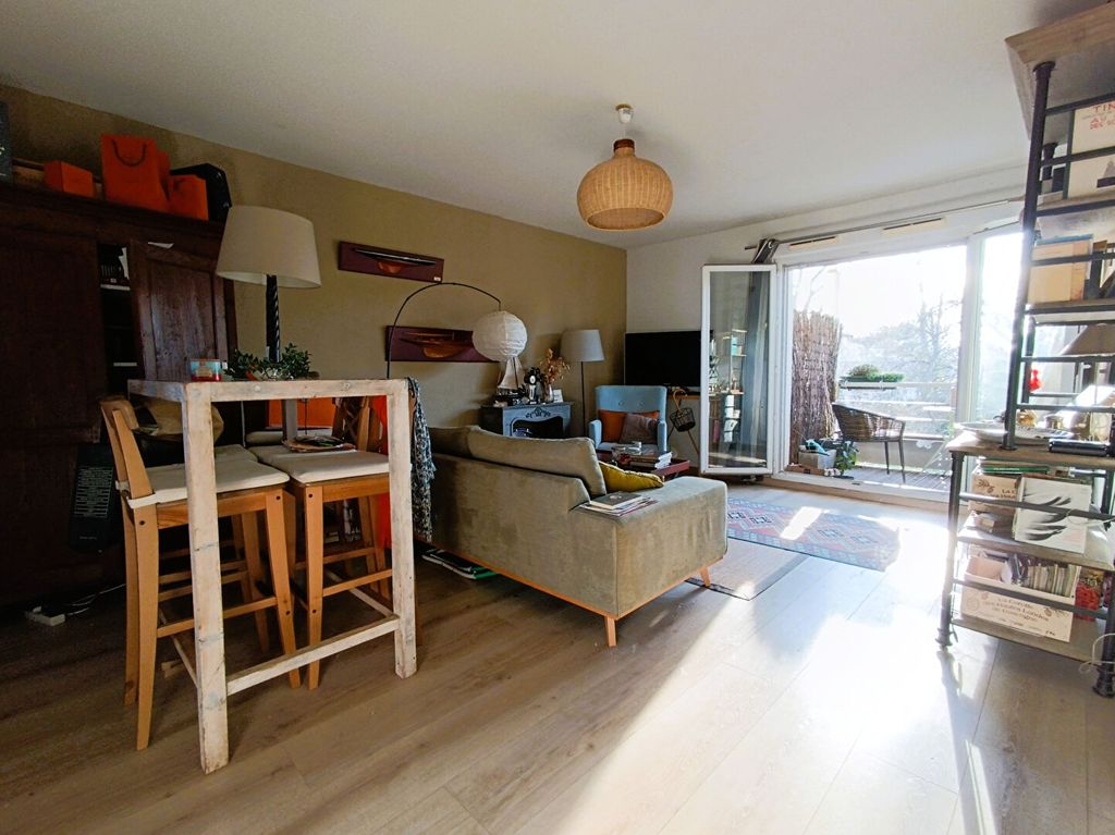 Achat appartement à vendre 2 pièces 46 m² - Villenave-d'Ornon