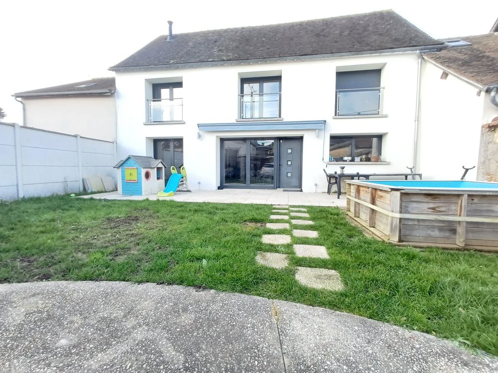 Achat maison à vendre 4 chambres 140 m² - Bailleau-Armenonville