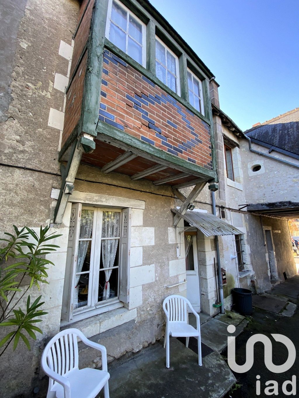 Achat maison à vendre 2 chambres 77 m² - Genillé