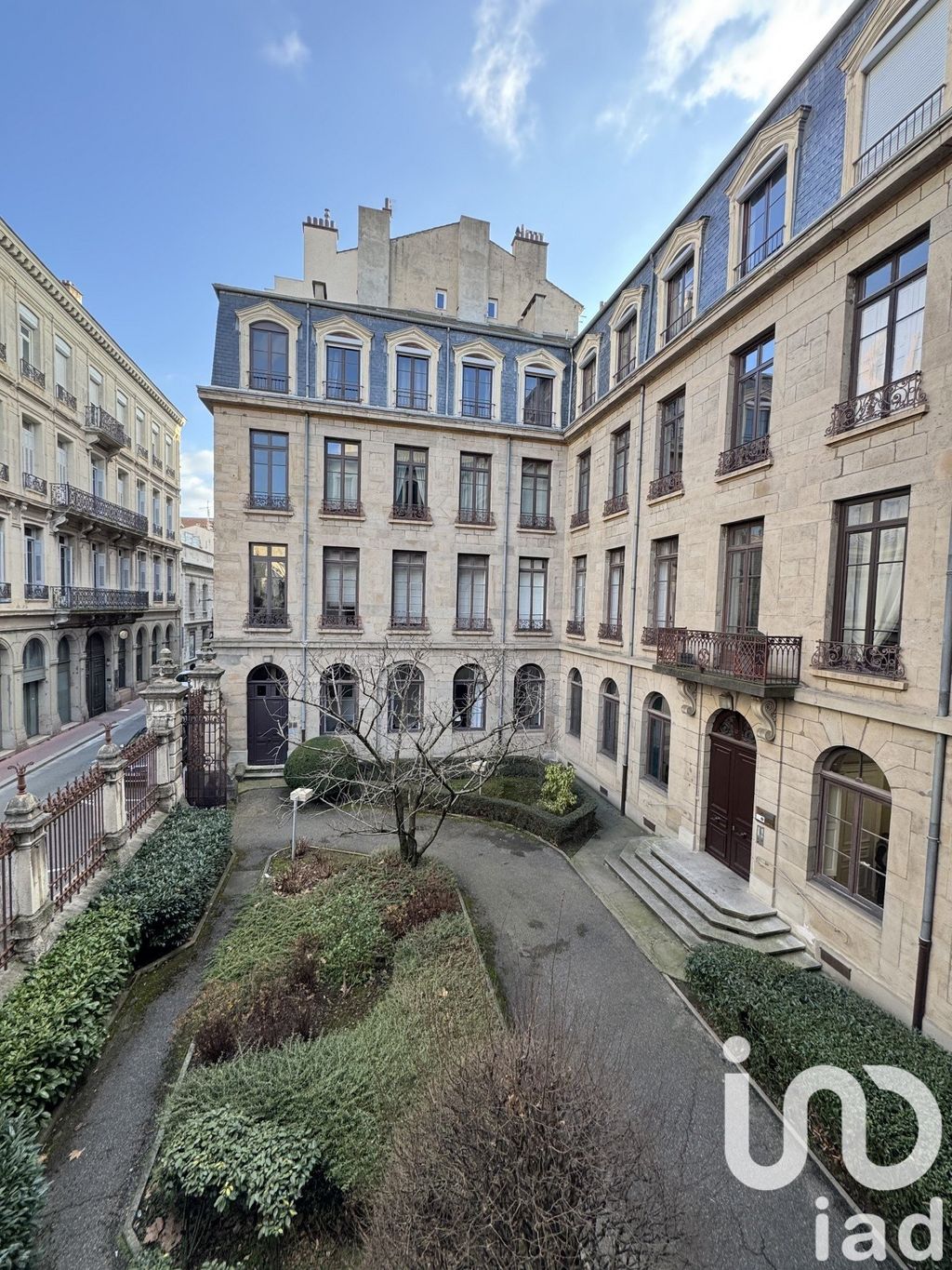 Achat appartement à vendre 6 pièces 158 m² - Saint-Étienne