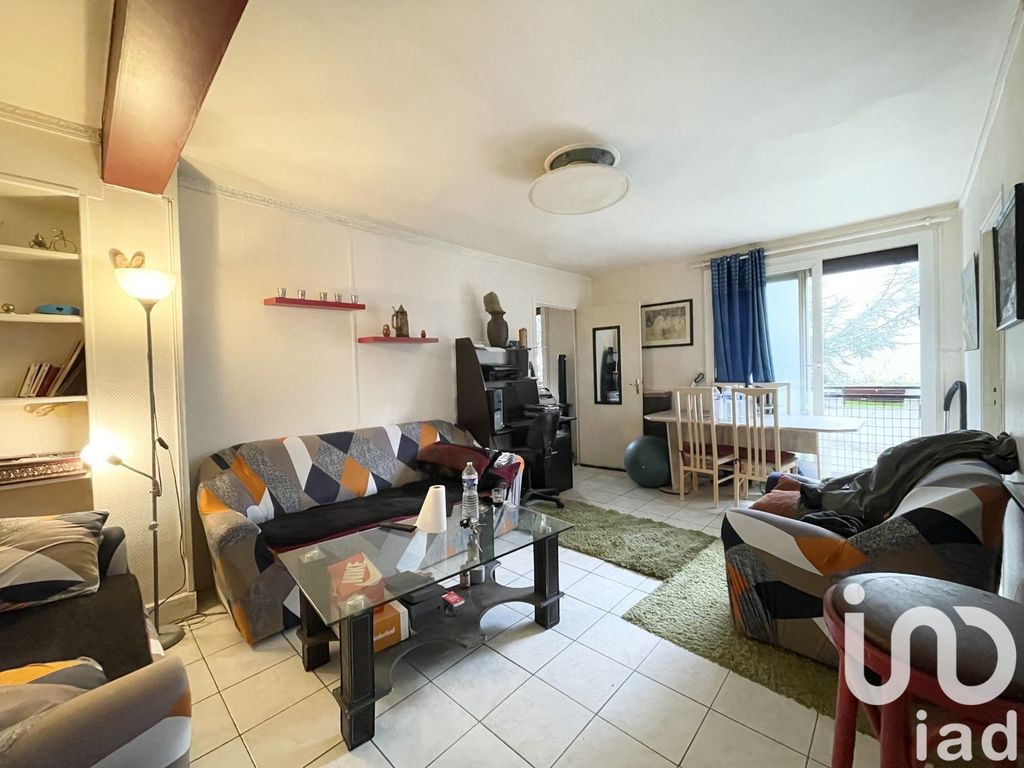 Achat appartement à vendre 3 pièces 64 m² - Pantin