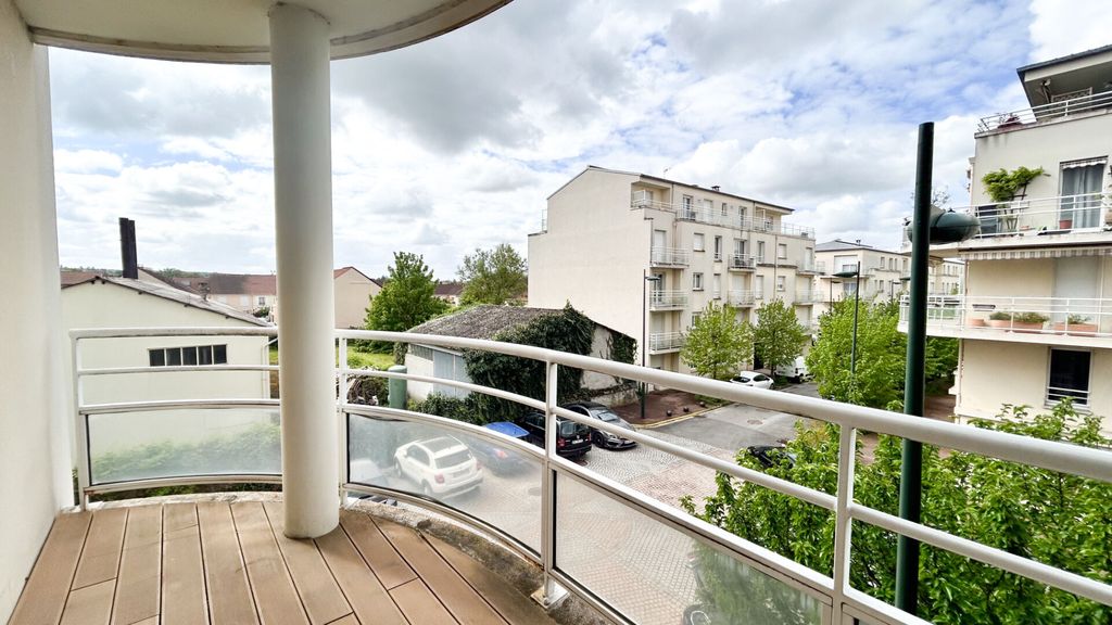 Achat appartement à vendre 4 pièces 98 m² - Corbeil-Essonnes