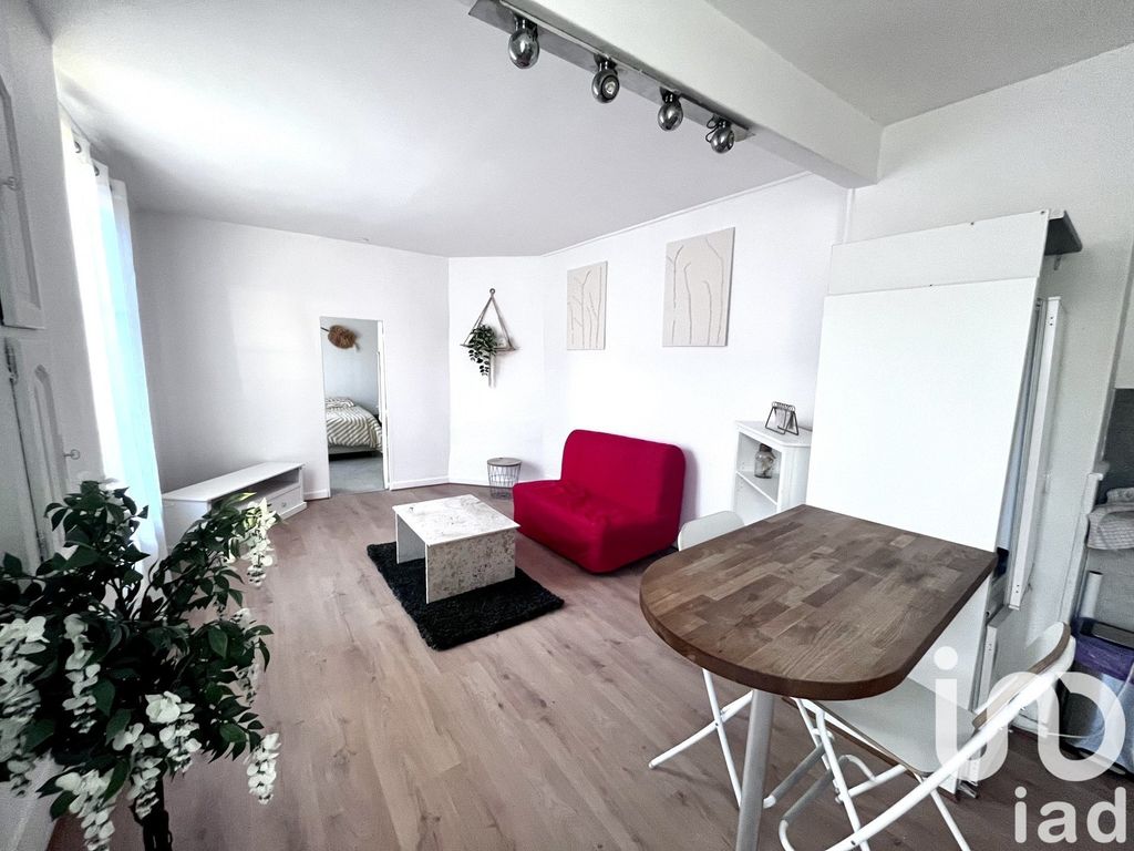 Achat appartement à vendre 2 pièces 43 m² - Corbeil-Essonnes