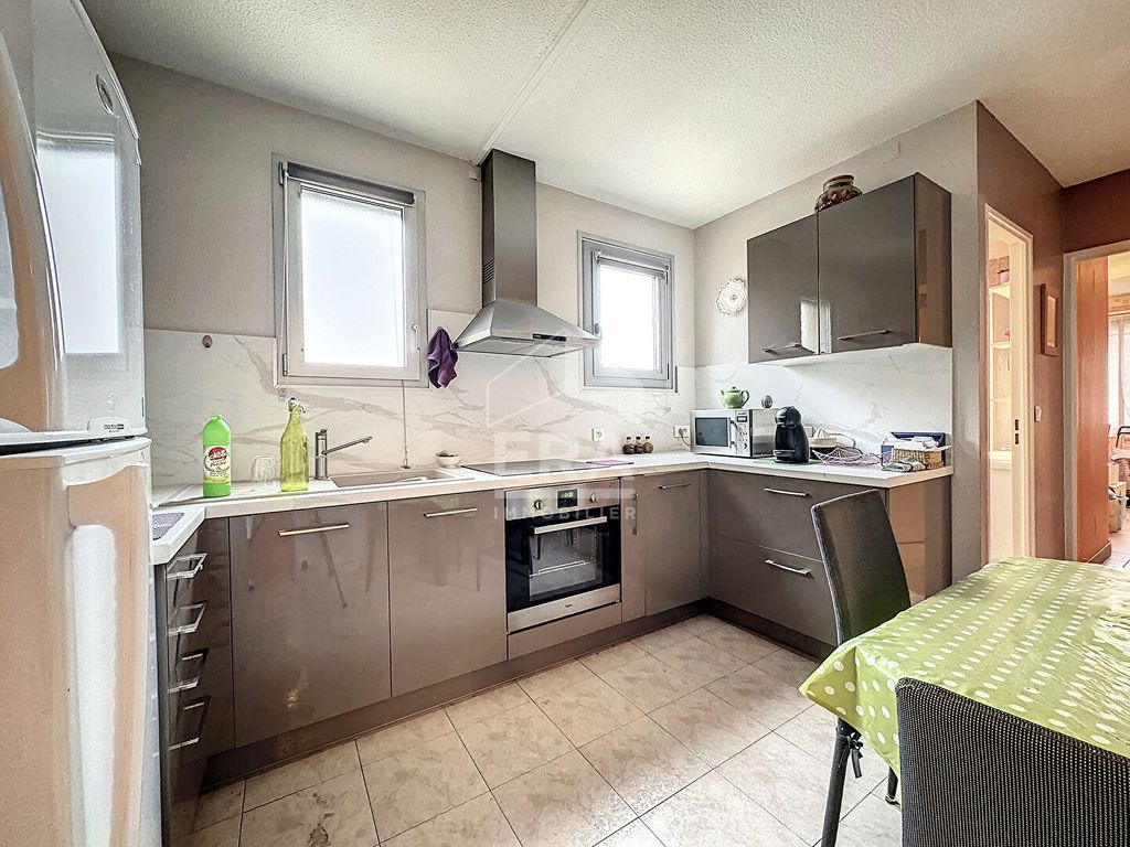 Achat appartement à vendre 4 pièces 87 m² - Manosque