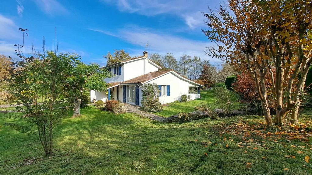 Achat maison à vendre 4 chambres 147 m² - Grenade-sur-l'Adour