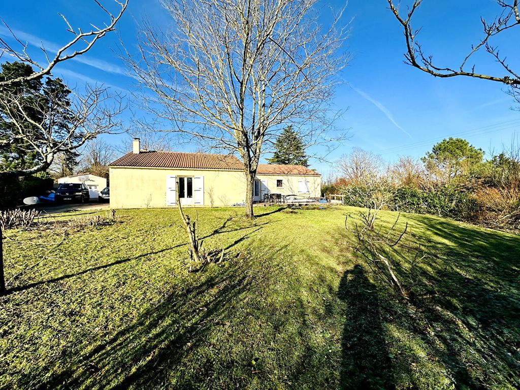 Achat maison à vendre 5 chambres 155 m² - Rives-de-l'Yon