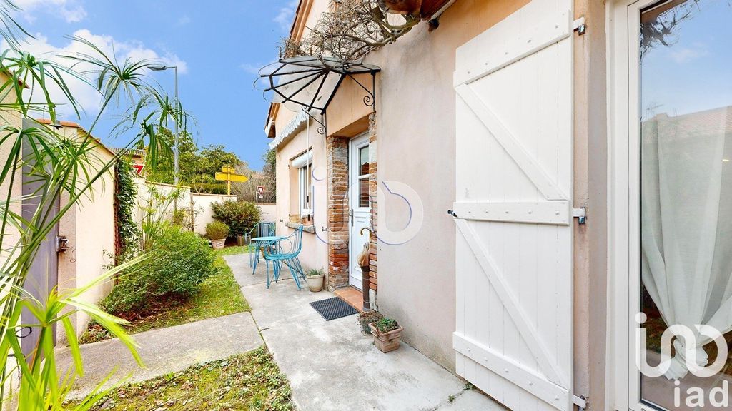 Achat maison à vendre 5 chambres 141 m² - Castelmaurou