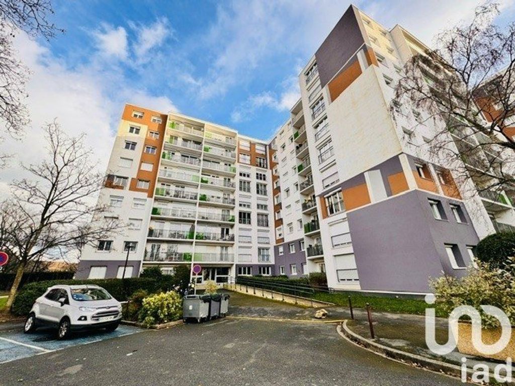 Achat appartement à vendre 4 pièces 80 m² - Viry-Châtillon