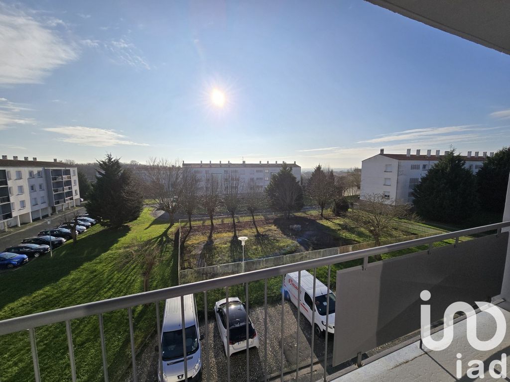 Achat appartement à vendre 4 pièces 68 m² - Tonnay-Charente