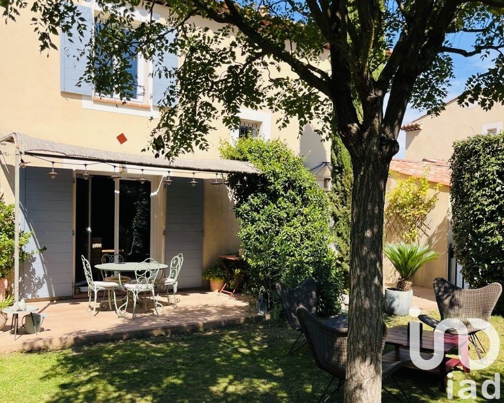 Achat maison à vendre 3 chambres 90 m² - Saint-Rémy-de-Provence