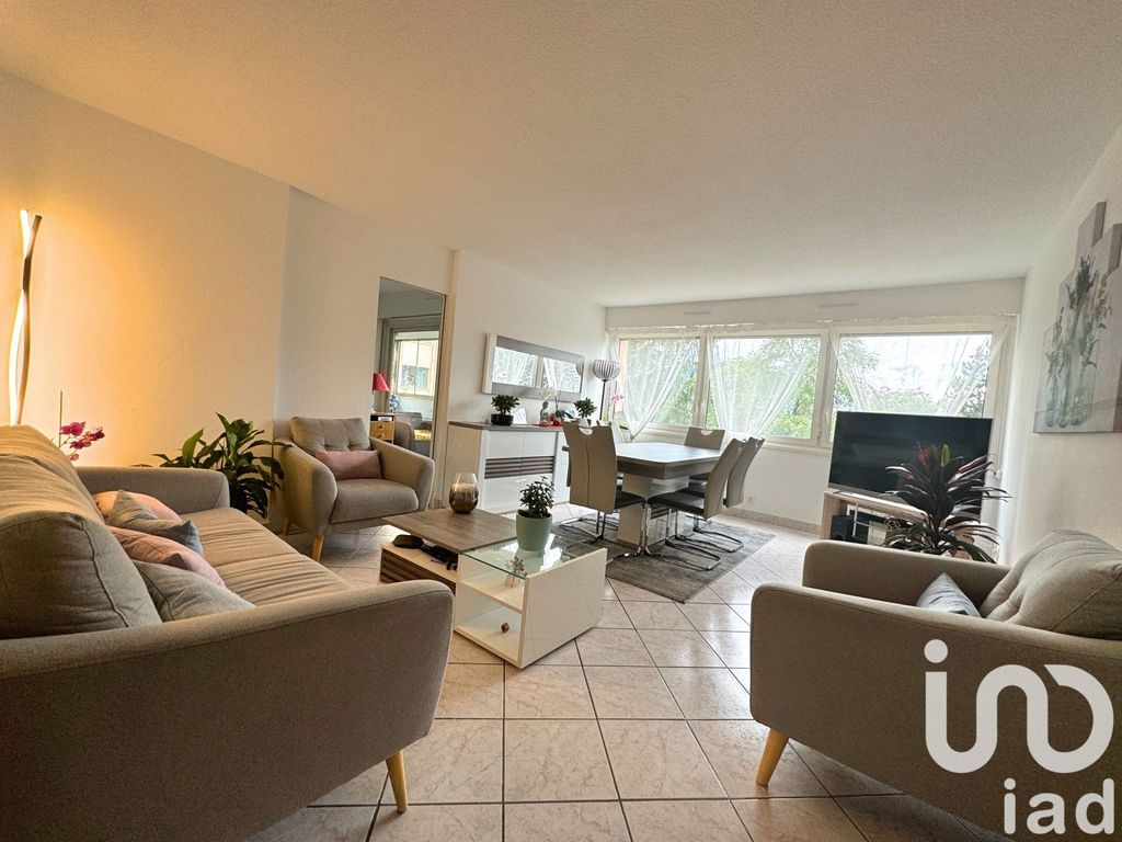 Achat appartement à vendre 5 pièces 114 m² - Vétraz-Monthoux