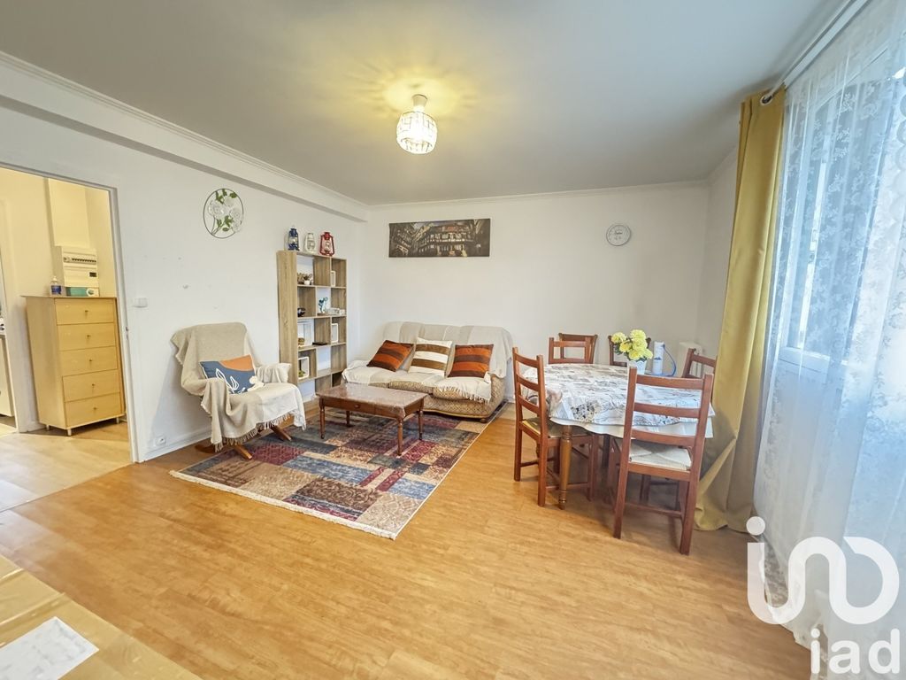 Achat appartement à vendre 5 pièces 69 m² - Joué-lès-Tours