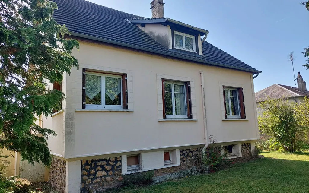 Achat maison à vendre 4 chambres 100 m² - Conches-en-Ouche