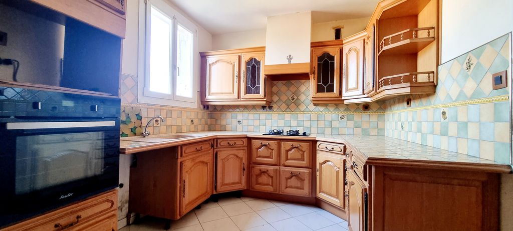 Achat appartement à vendre 5 pièces 83 m² - Martigues