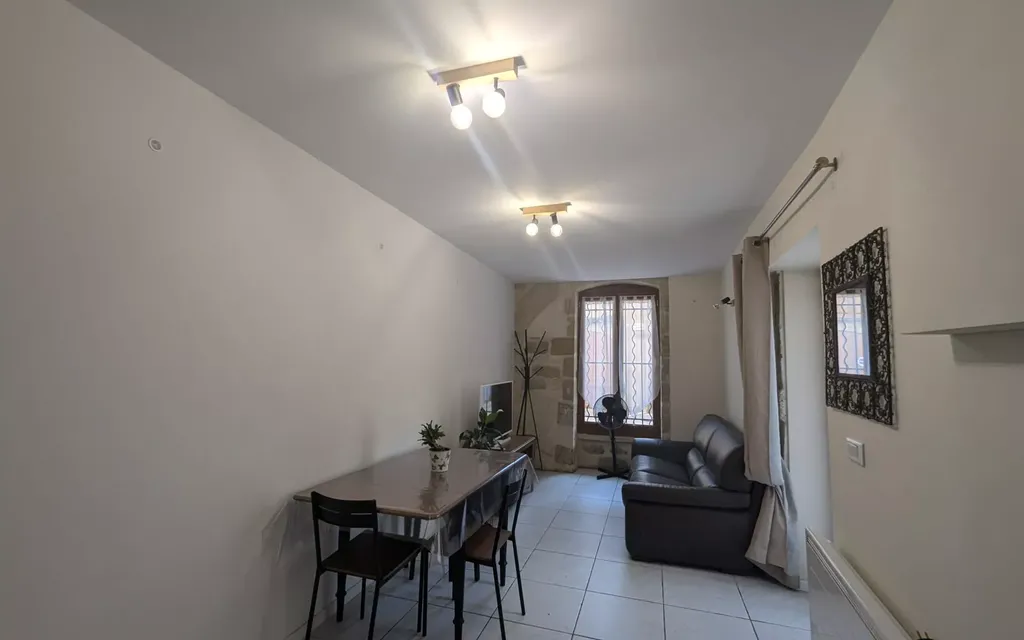 Achat maison à vendre 3 chambres 79 m² - Remoulins