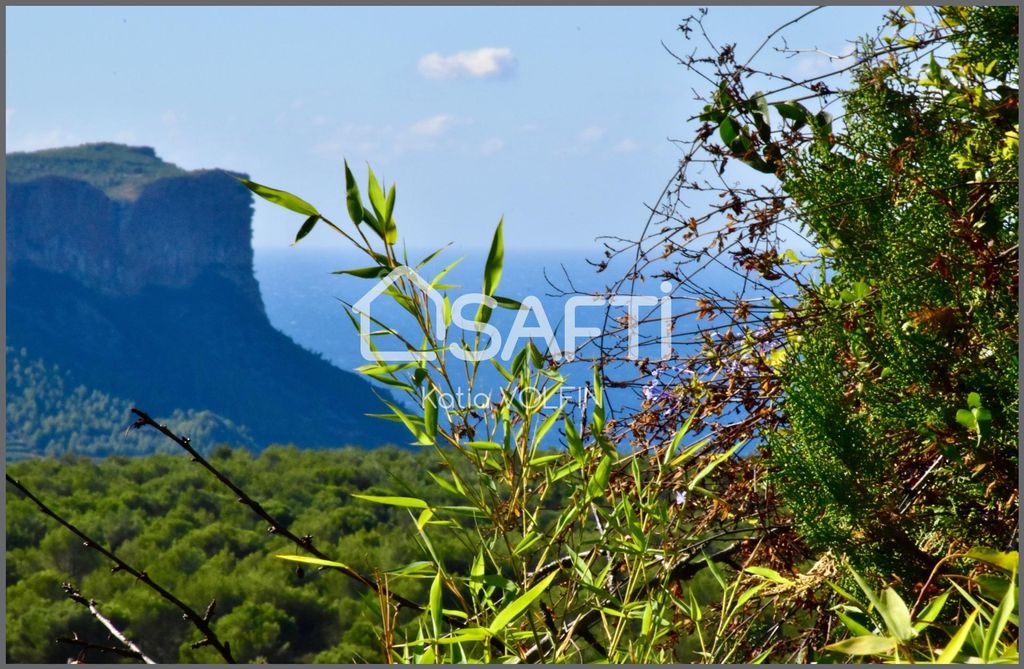 Achat maison à vendre 5 chambres 208 m² - Carnoux-en-Provence