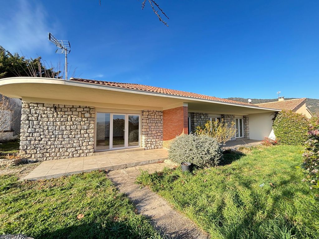 Achat maison à vendre 4 chambres 95 m² - Saint-Saturnin-lès-Apt