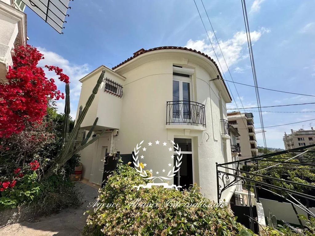 Achat maison à vendre 4 chambres 109 m² - Cannes